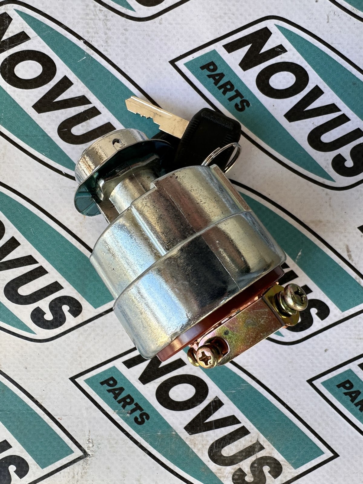 D2500-00000 D2500-00000 Замок зажигания