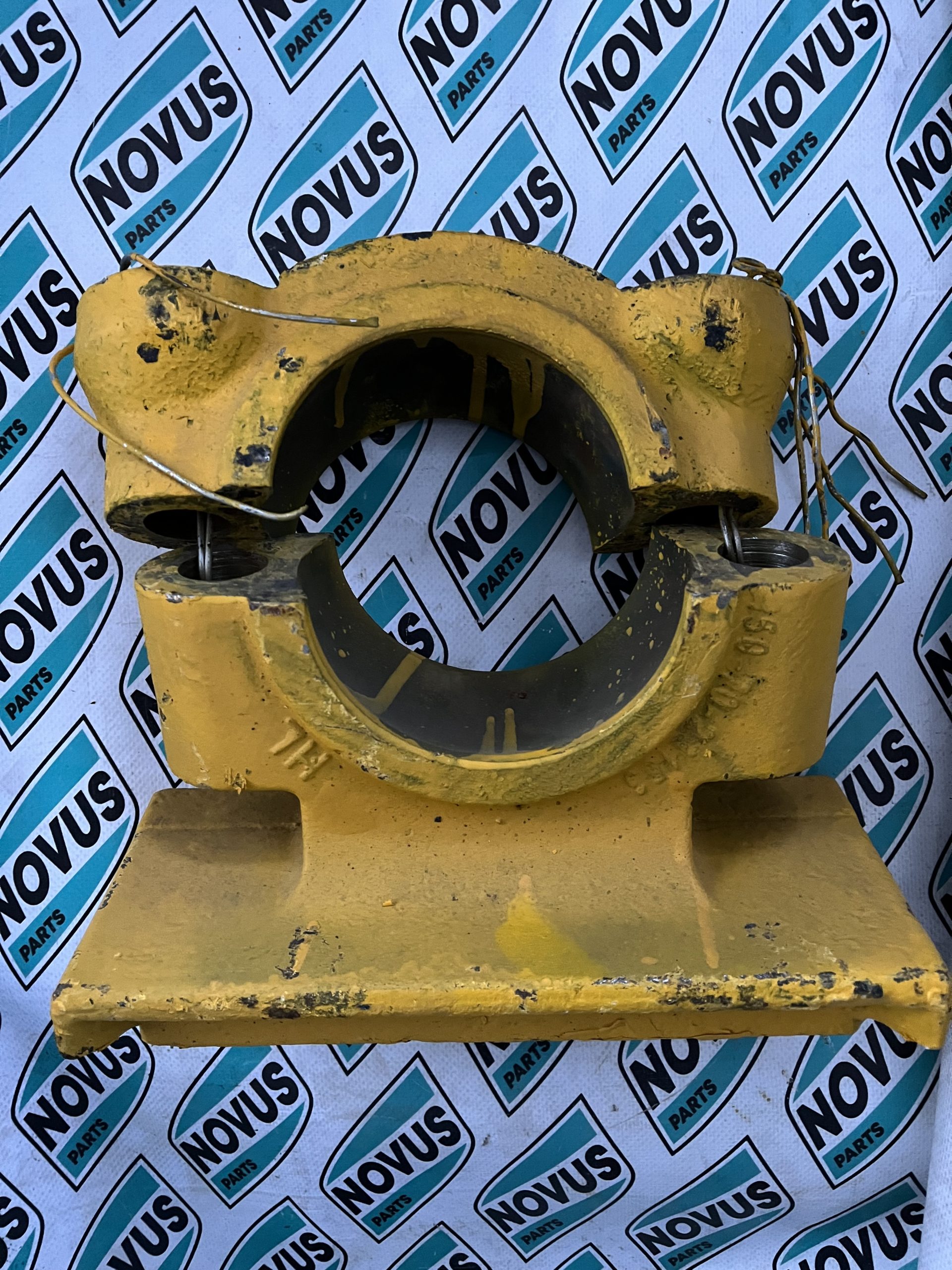 150-70-23153 Кронштейн 150-70-23153 154-71-00130 150-70-00240